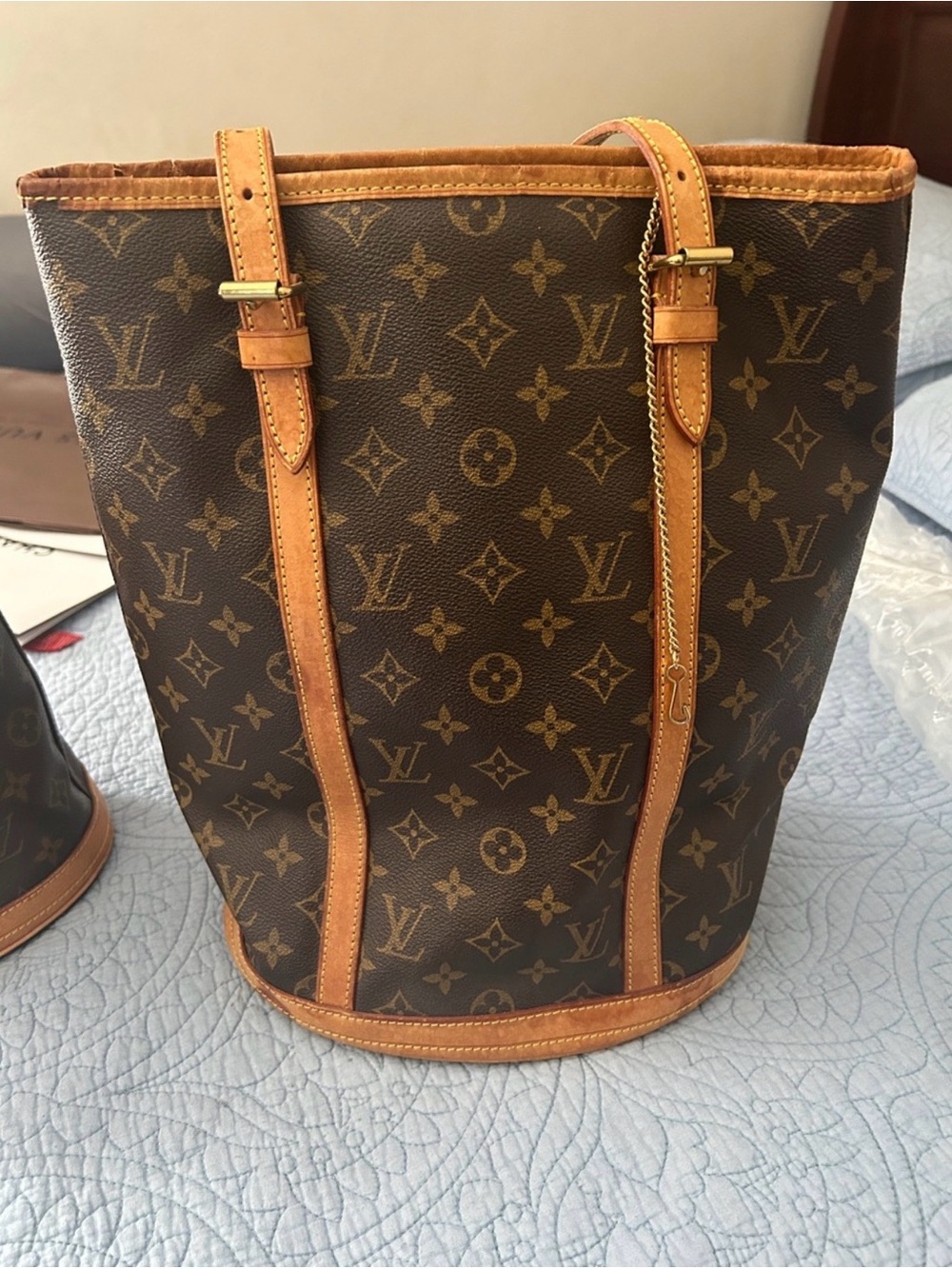 Vintage Authentic Louis Vuitton Monogram Drawstring Bucket GM Tote in Brown/Tan